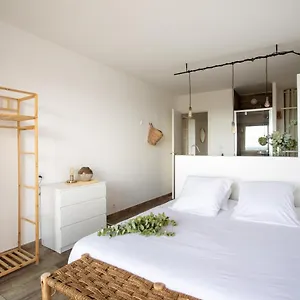 Appartement Avec Vue Et Parking, Antibes