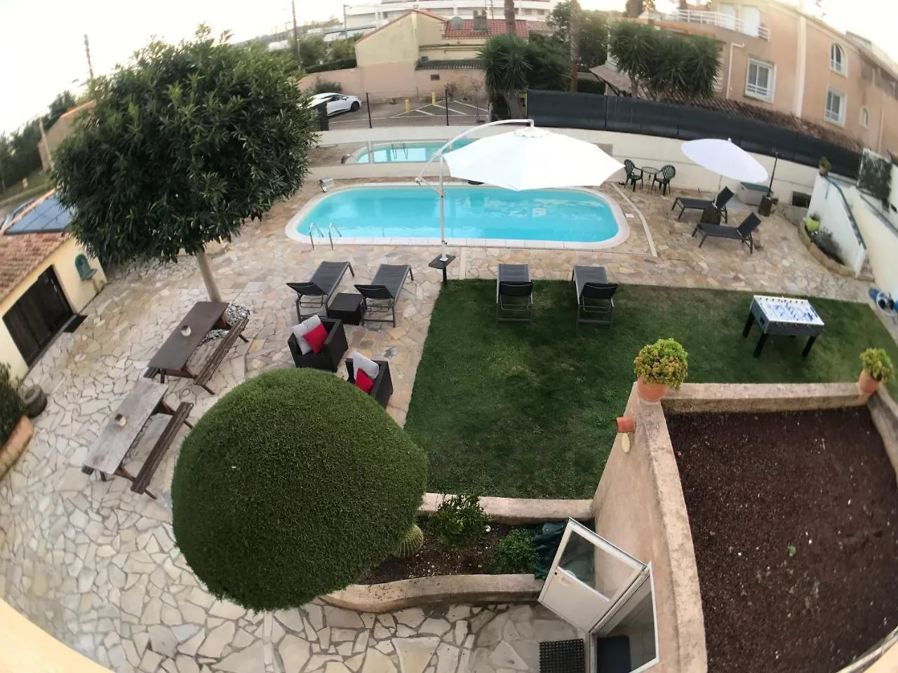 Auberge de jeunesse Debbie'S Crew House à Antibes 0*,